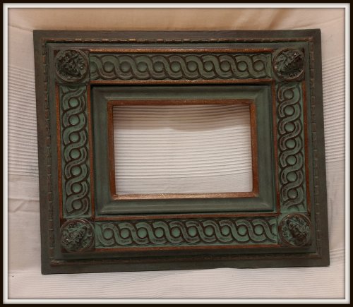 009.2023 Rama klasyczna. In 31 x 22 xm , Out 54 x 45 cm